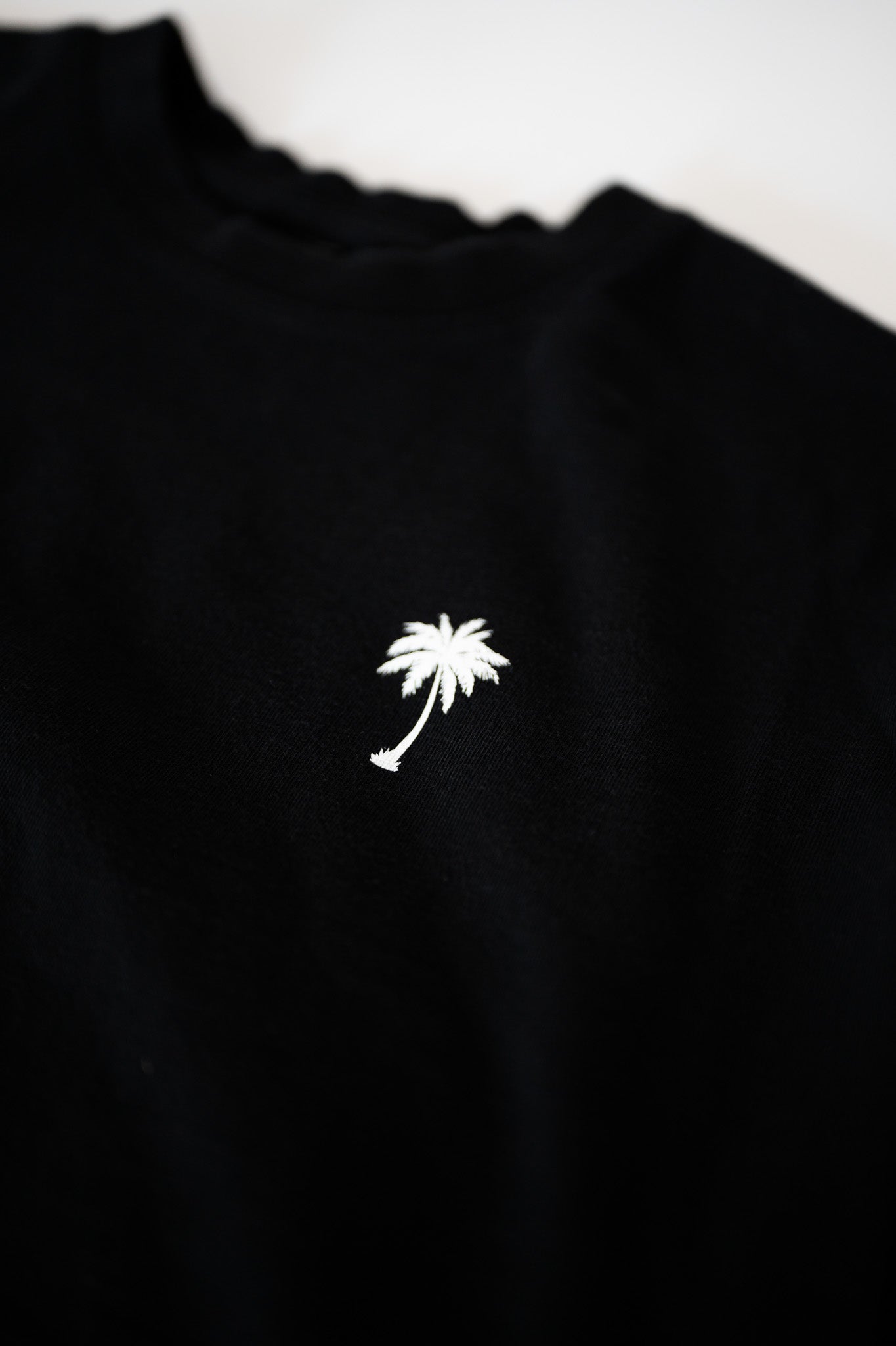 ESSENTIAL OVERSIZED TEE